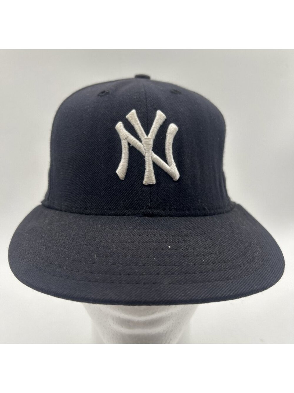VINTAGE New York Yankees Hat Fitted 7-1/8 Blue New Era 2000-2001 MLB 59Fifty
